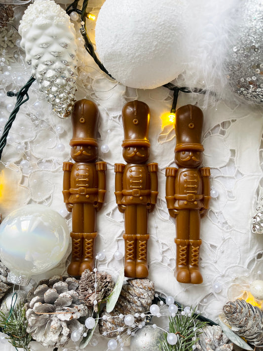 Chicken & Peanut Butter Nutcracker 🎄